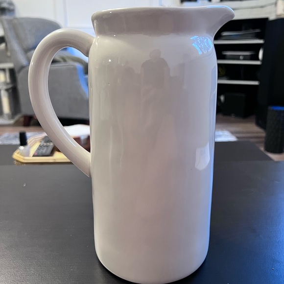 Rae Dunn Magenta Lemonade Pitcher, Artisan collection - Picture 3 of 3